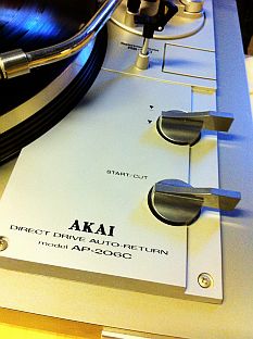 auto-return Akai