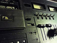 détail façade Nakamichi 1000 Tri-Tracer