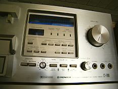 détail des contrôles de la platine cassette Pioneer ctf900 Vintage