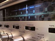 détail façade Sansui 1000a