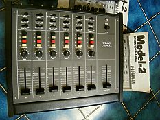 console de mixage Teac Model 2 Vintage