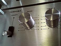 détail du préampli Toshiba SY-330